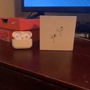 Apple AirPods Pro with Charging Case